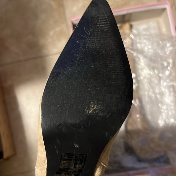 Women’s Camel Suede Boots - size 10 - Picture 4 of 4